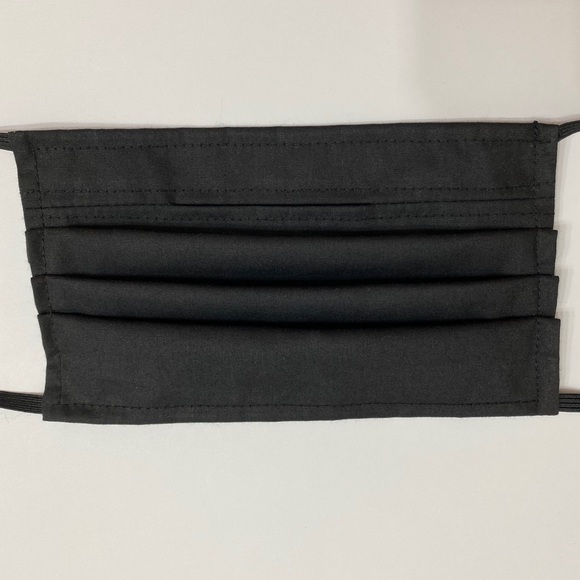 BLACK pleated FACE MASK with filter POCKET - Picture 6 of 7